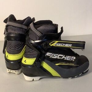 Fischer RC3 combi kid xc ski boots. Used. EU 38. Classic or skate cross country